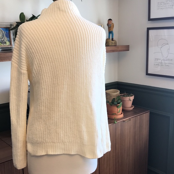 White Ski Knit Sweater- NWOT - Picture 5 of 7